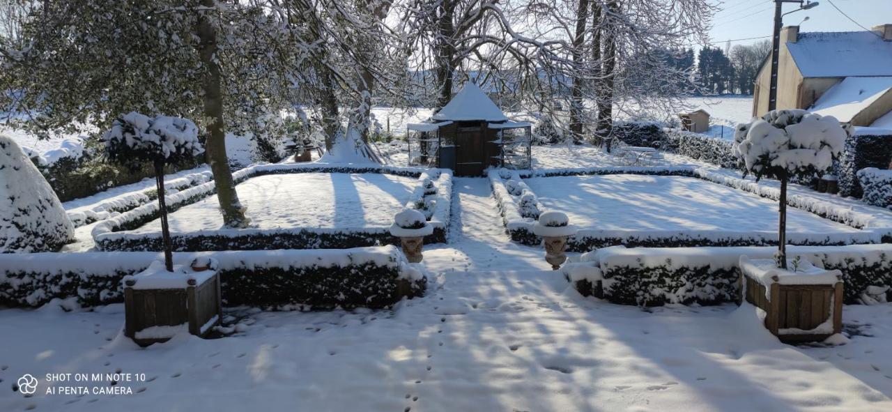 Le Manoir De La Bigotiere Panzió Pleslin-Trigavou Kültér fotó